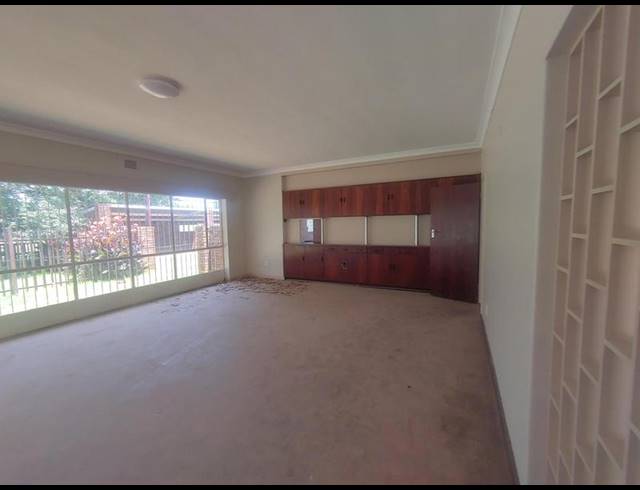 5 BEDROOM PROPERTY TO RENT IN KENLEAF